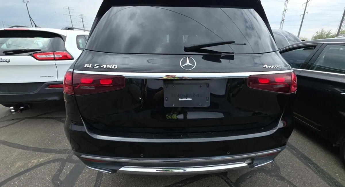 MERCEDES-BENZ GLS 450 2024
