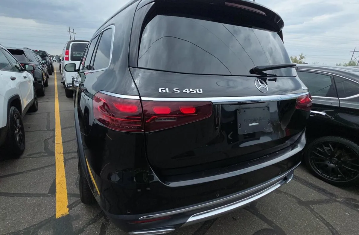 MERCEDES-BENZ GLS 450 2024