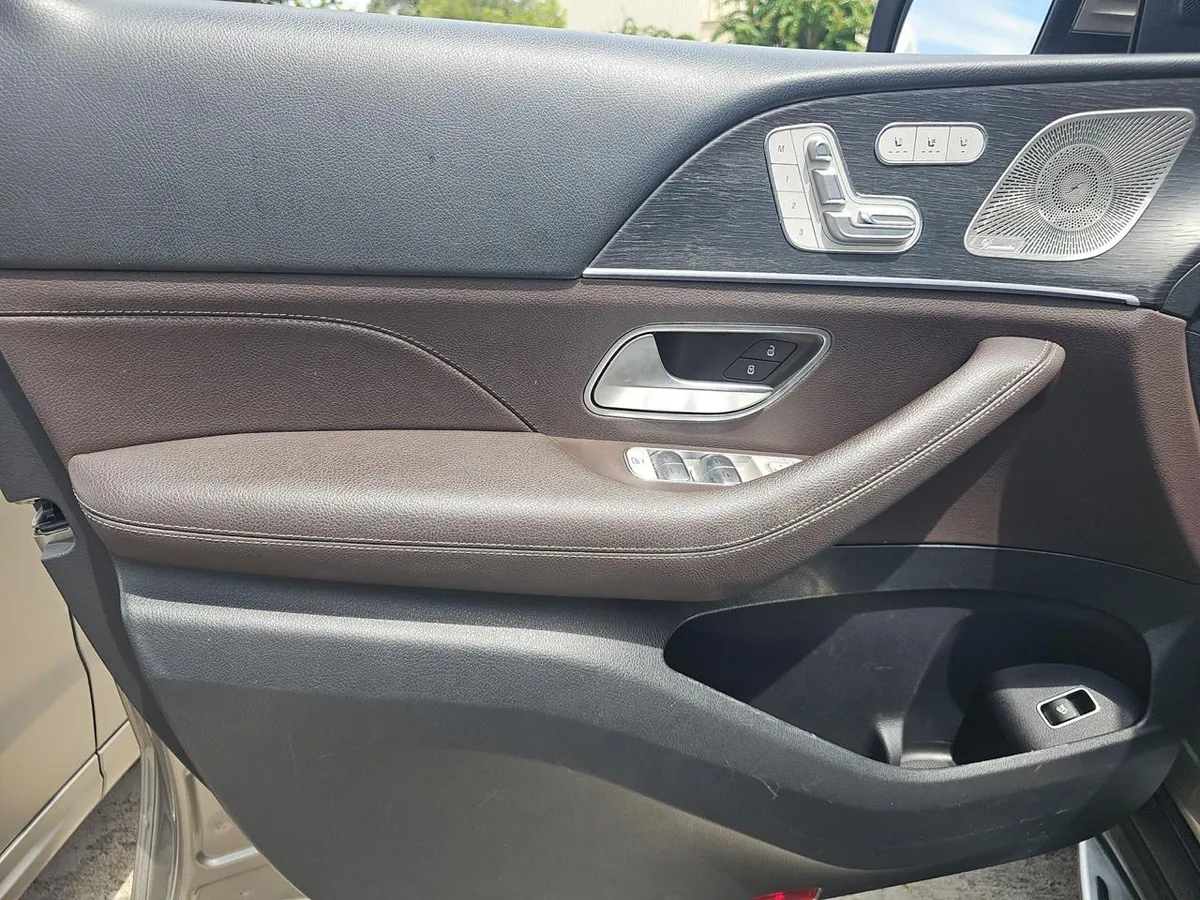 MERCEDES-BENZ GLS AMG LINE (СПОРТИВНЫЙ ОБВЕС 22 AMG ДИСКИ СПОРТИВНЫЕ ПЕДАЛИ ПЕРФОРИРОВАННЫЕ ТОРМОЗНЫЕ ДИСКИ) WARMTH & 2023