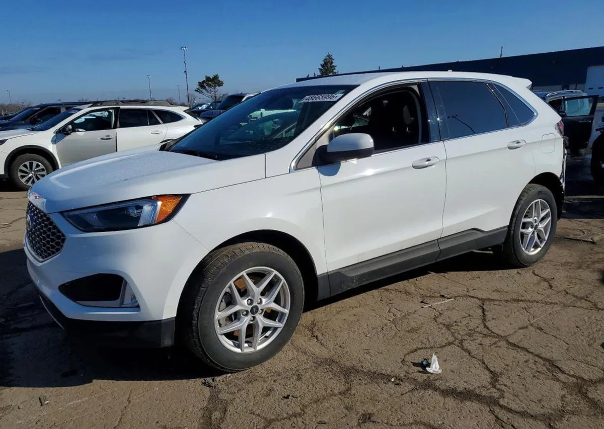 FORD EDGE SEL 2023