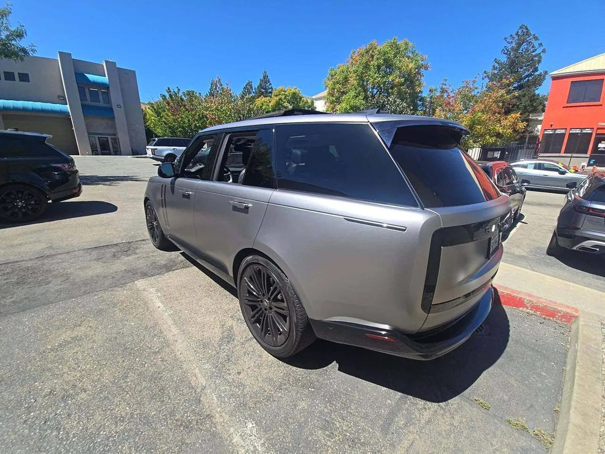 LAND ROVER ROVER RANGE ROVER SE 2023