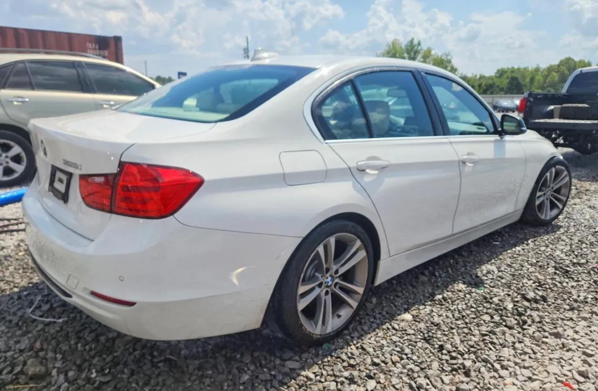 BMW 328 I 2015