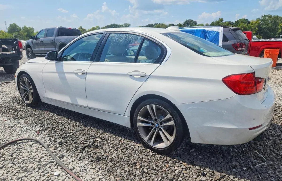 BMW 328 I 2015