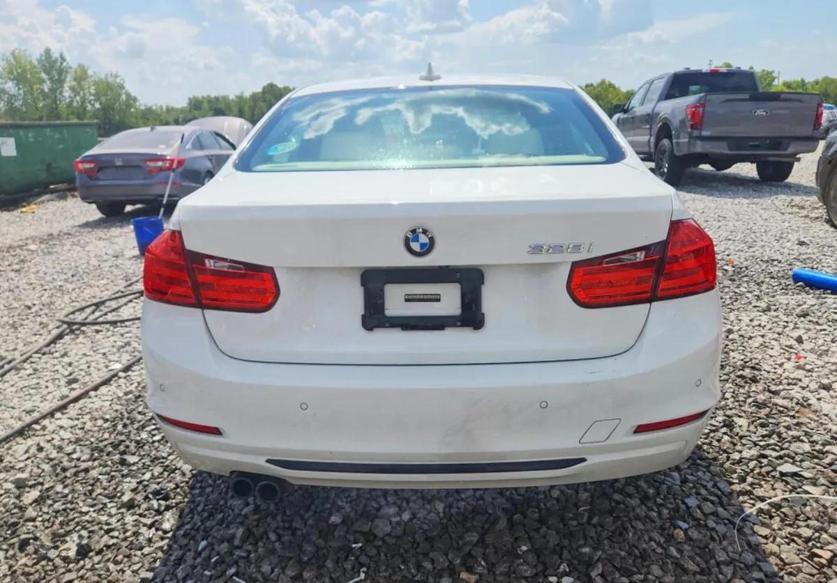 BMW 328 I 2015