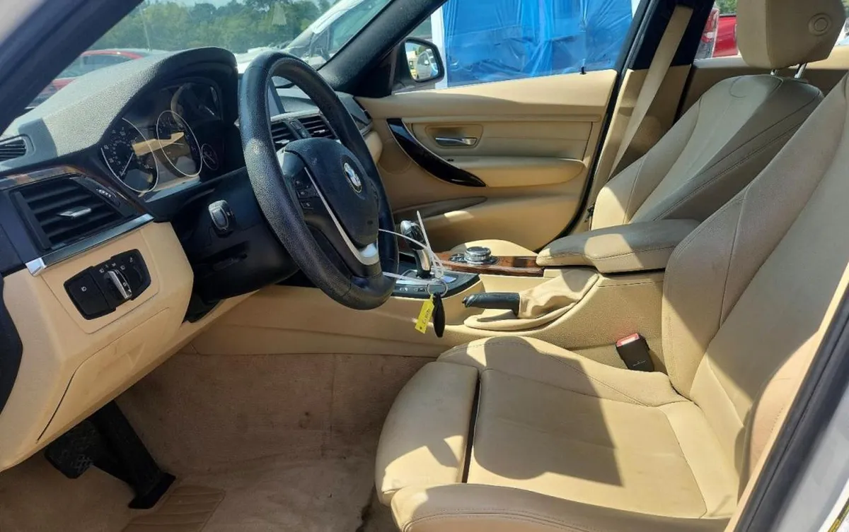 BMW 328 I 2015