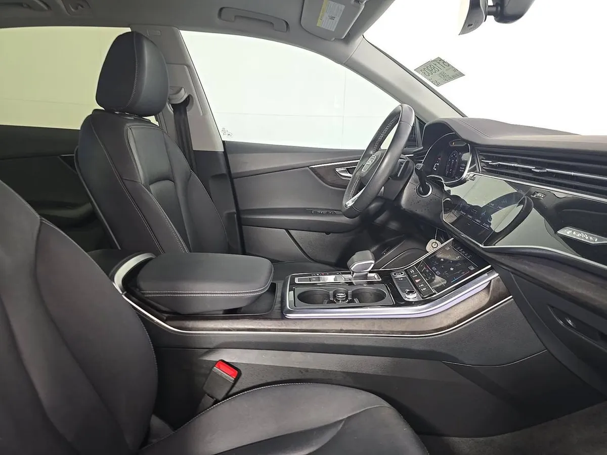 AUDI Q8 PREMIUM 2023