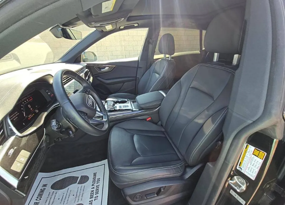 AUDI Q8 PREMIUM 2024