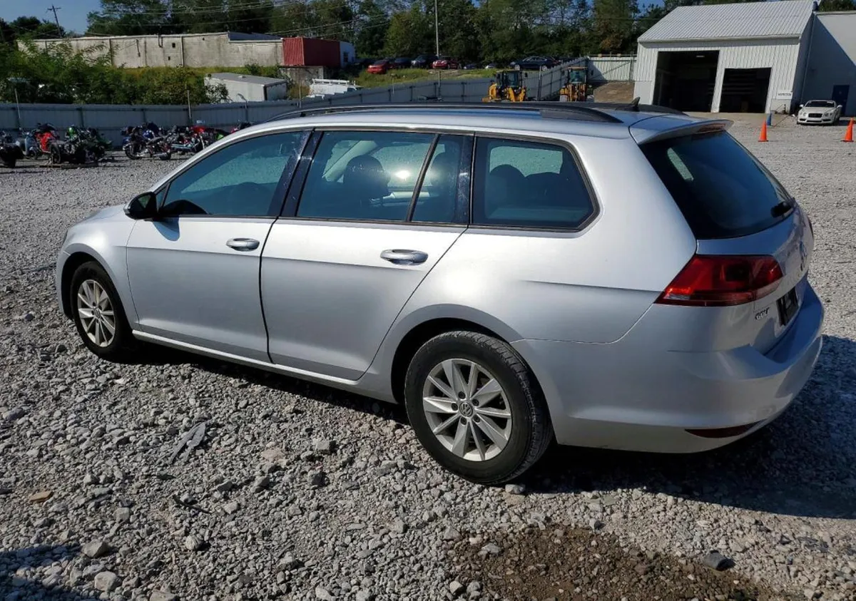 VOLKSWAGEN GOLF S 2016