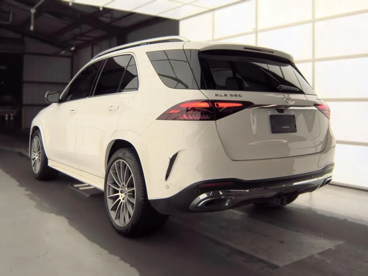 MERCEDES-BENZ GLE AMG LINE (СПОРТИВНЫЙ ОБВЕС ПЕРФОРИРОВАННЫЕ ТОРМОЗНЫЕ ДИСКИ 21 AMG MULTISPOKE ДИСКИ) DRIVER ASSISTANC 2024