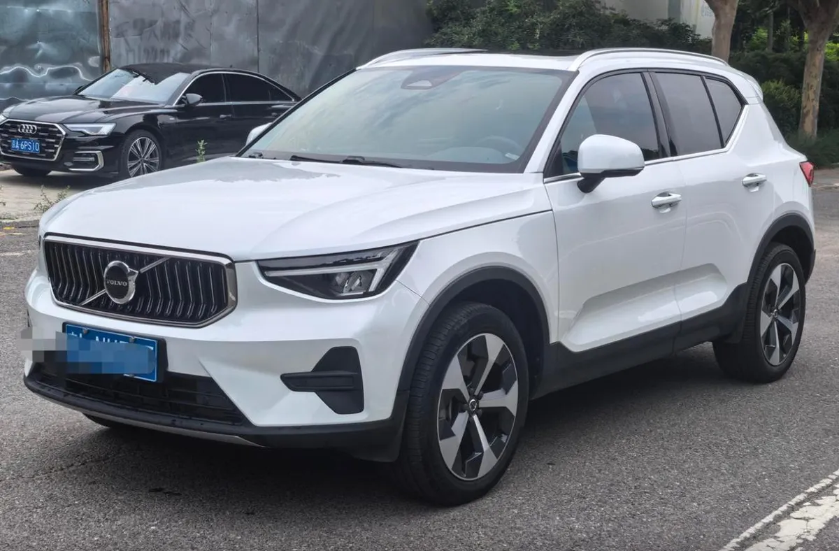 VOLVO XC40 B4 AWD INSCRIPTION 2023