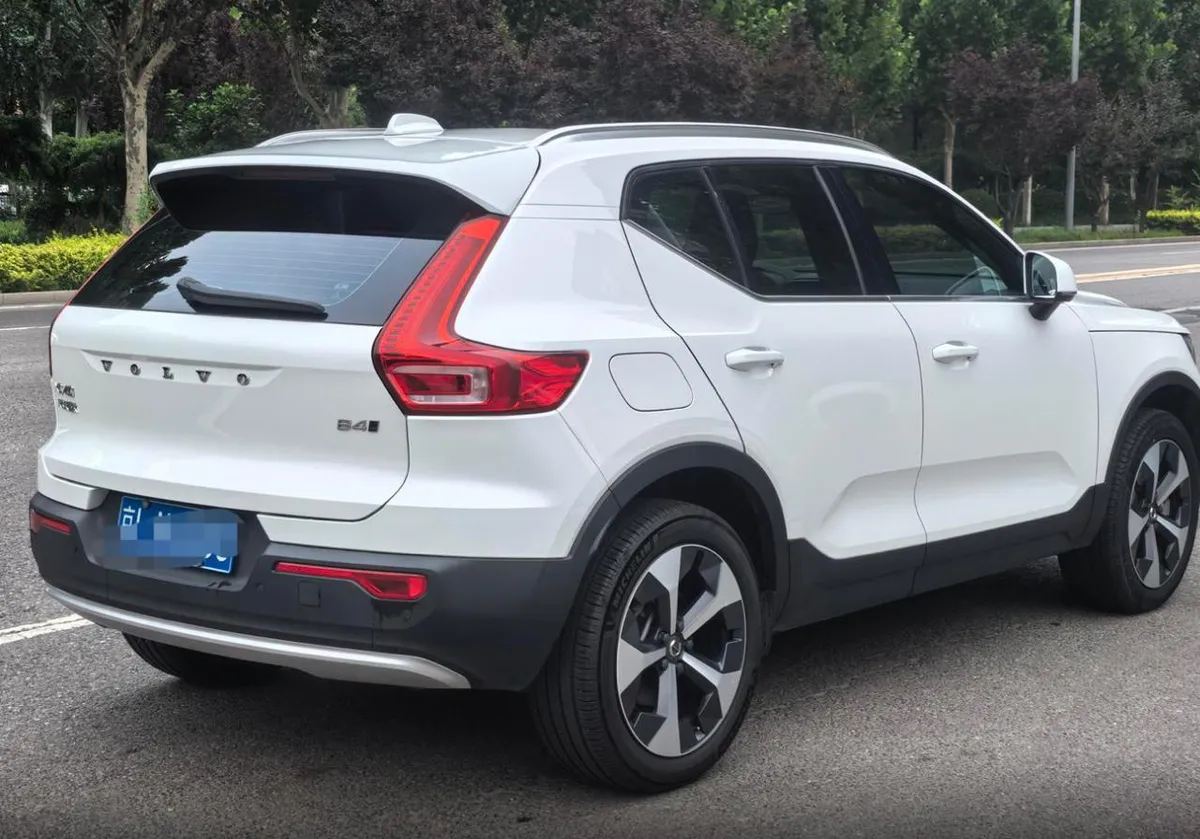 VOLVO XC40 B4 AWD INSCRIPTION 2023