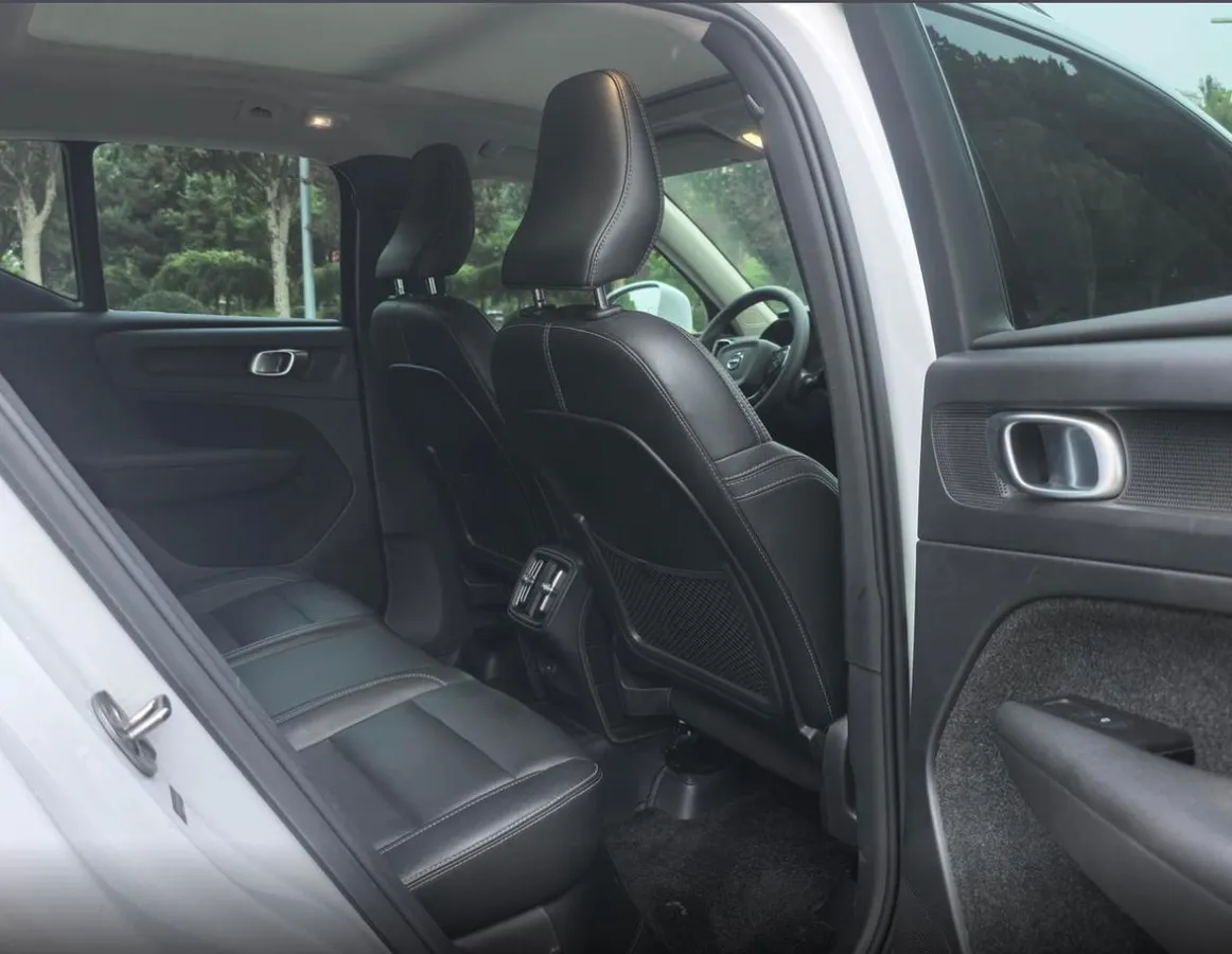 VOLVO XC40 B4 AWD INSCRIPTION 2023