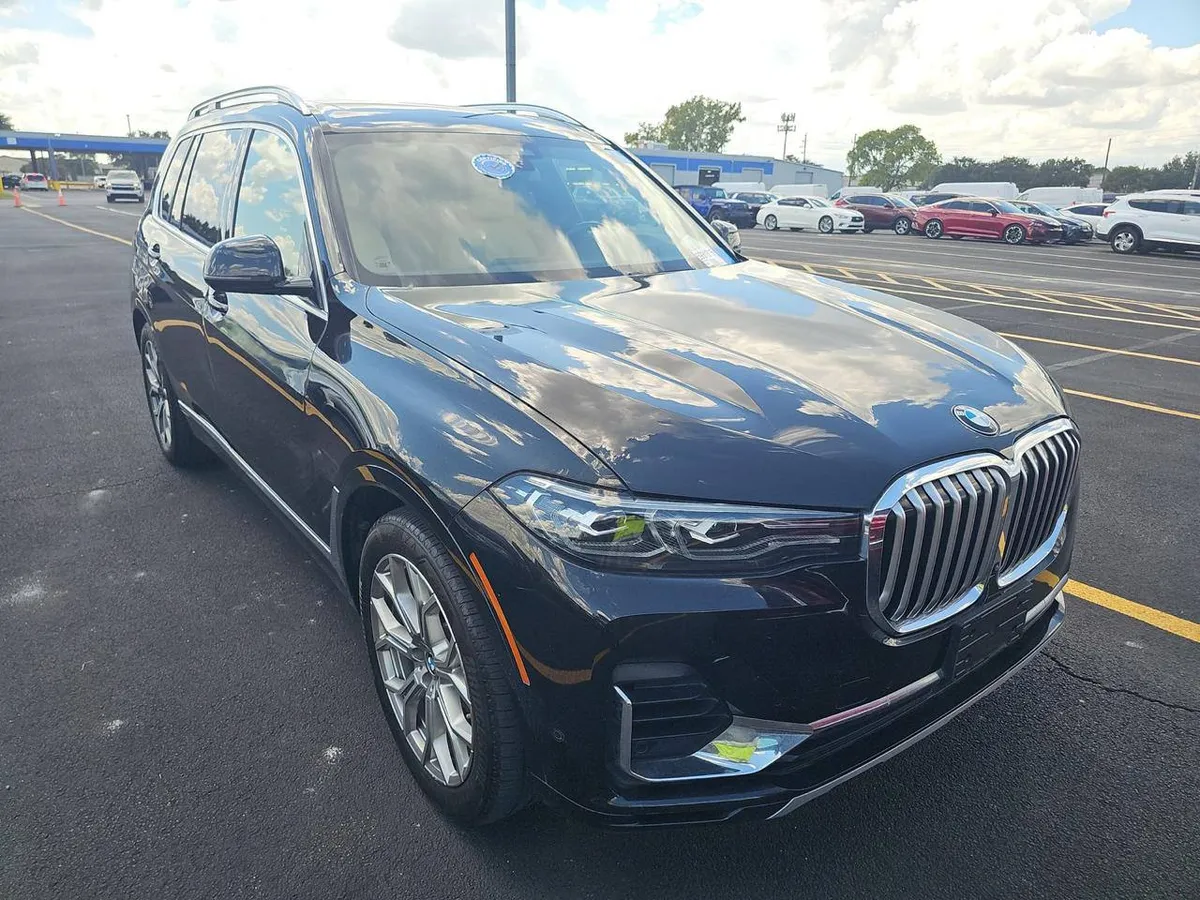 BMW X7 SPORTS ACTIVITY VEHICLE 2022