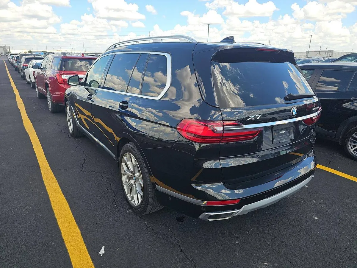 BMW X7 SPORTS ACTIVITY VEHICLE 2022
