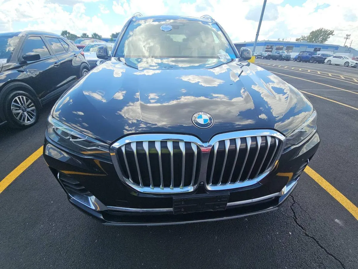 BMW X7 SPORTS ACTIVITY VEHICLE 2022
