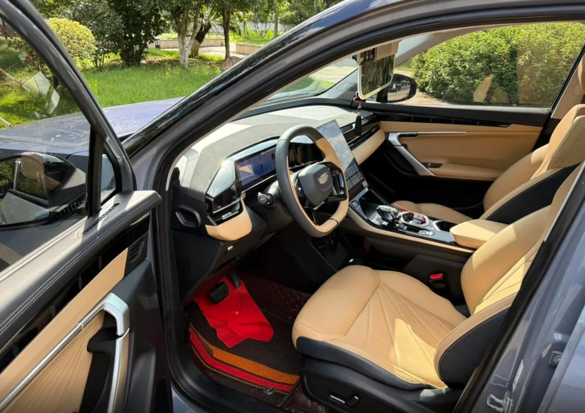 GEELY BOYUE L 2023