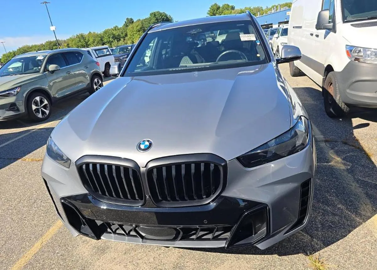 BMW X5 SPORTS ACTIVITY VEHICLE 2024
