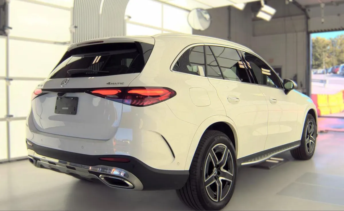 MERCEDES-BENZ GLC 300 4MATIC 2023