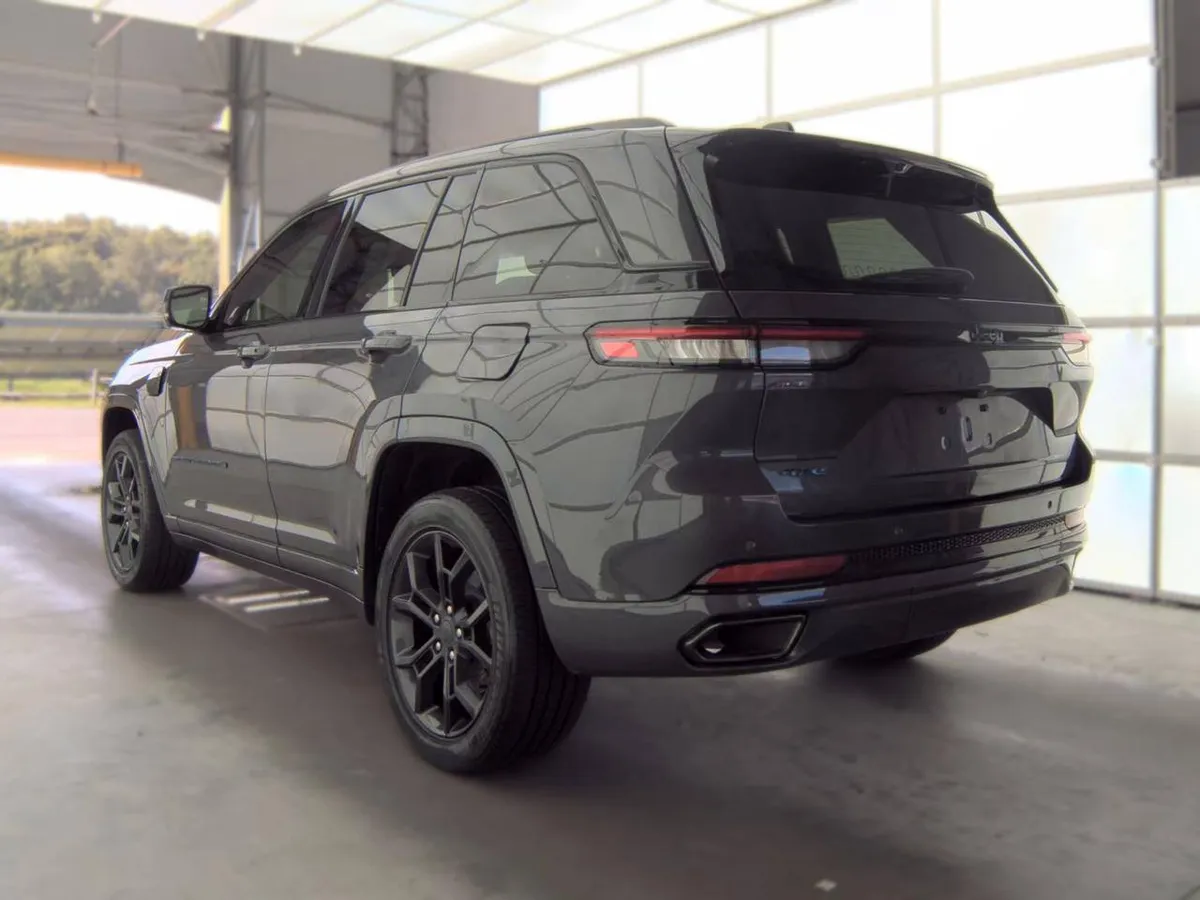 JEEP GRAND CHEROKEE 4XE ANNIVERSARY 2024