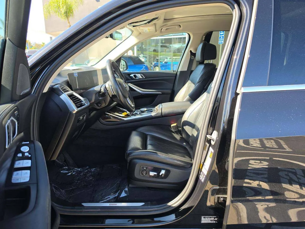 BMW X7 SPORTS ACTIVITY VEHICLE 2023