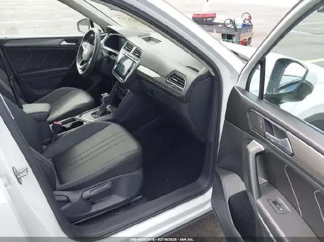 VOLKSWAGEN TIGUAN 2022