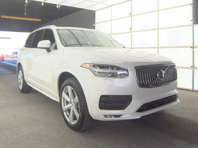 VOLVO XC90 T5 MOMENTUM 7-PASSENGER 2022