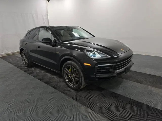 PORSCHE CAYENNE E-HYBRID COUPE PLATINU 2022