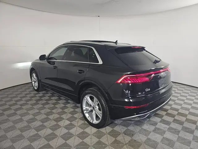 AUDI Q8 2023