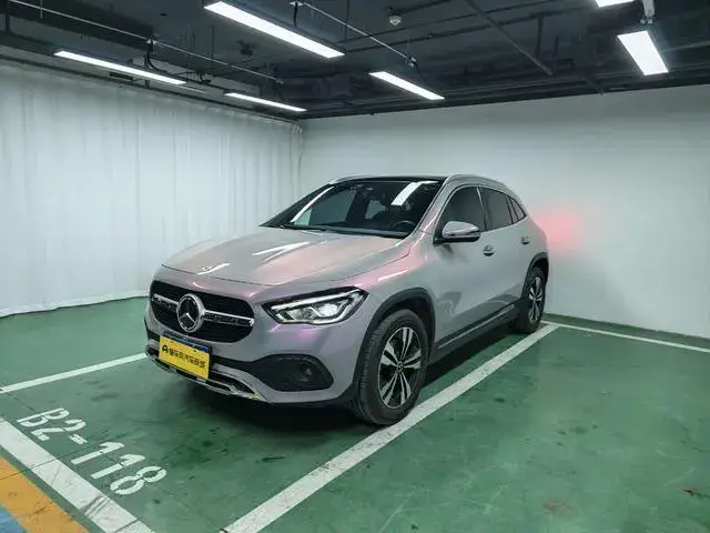 MERCEDES-BENZ GLA 200 2022