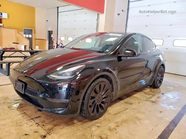 TESLA MODEL Y PERFORMANCE 2022