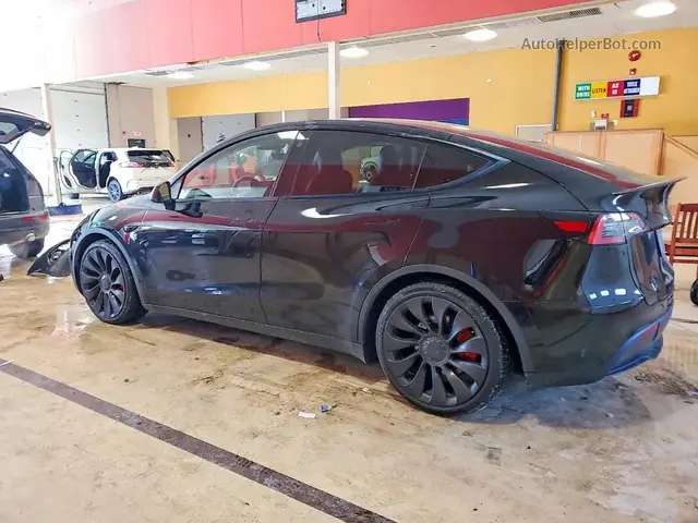 TESLA MODEL Y PERFORMANCE 2022
