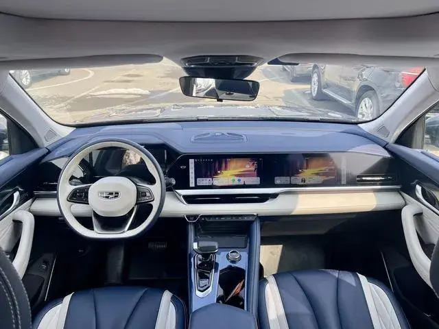 GEELY MONJARO HI 2022