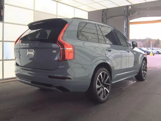 VOLVO XC90 RECHARGE PLUG-IN HYBRID 2023