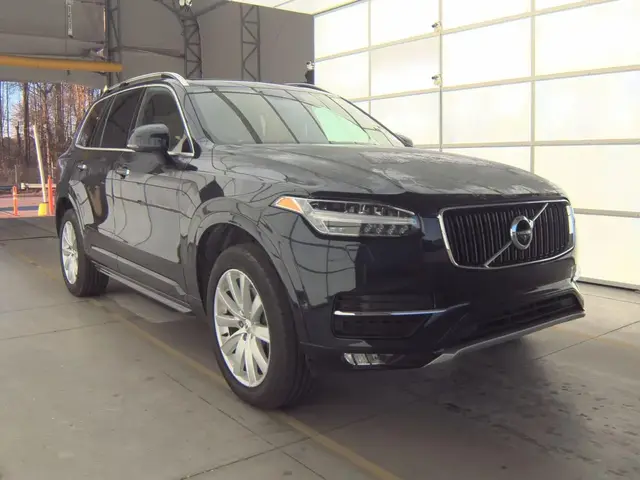 VOLVO XC90 T6 MOMENTUM 7-PASSENGER 2017