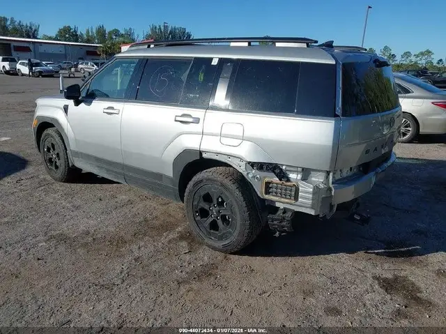 HYUNDAI SANTA FE 2025