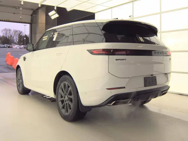 LAND ROVER RANGE ROVER SPORT SE 2023