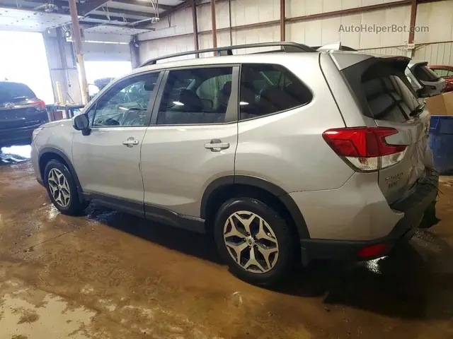 SUBARU FORESTER PREMIUM 2021