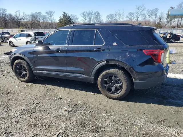 FORD EXPLORER TIMBERLINE 2022