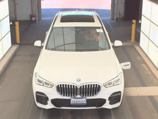 BMW X5 SPORTS ACTIVITY VEHICLE 2022