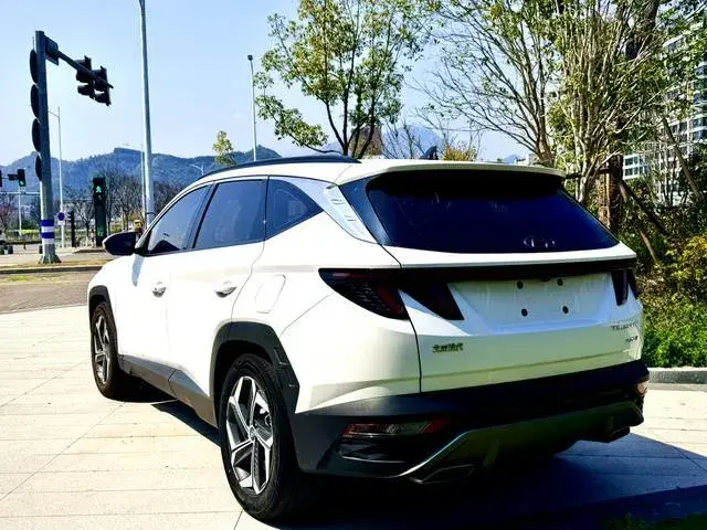 HYUNDAI TUCSON L 2021