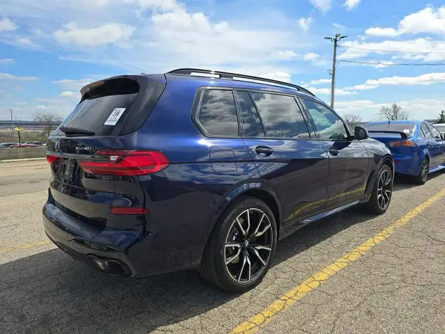 BMW X7 SPORTS ACTIVITY VEHICLE 2022