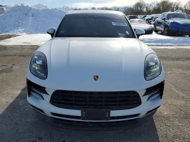 PORSCHE MACAN 2021