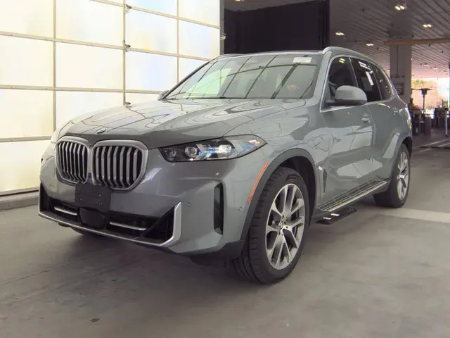 BMW X5 SPORTS ACTIVITY VEHICLE 2024
