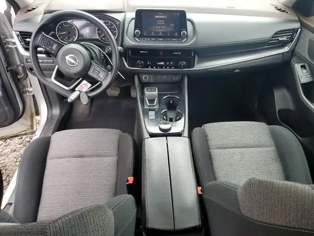 NISSAN ROGUE SV 2022