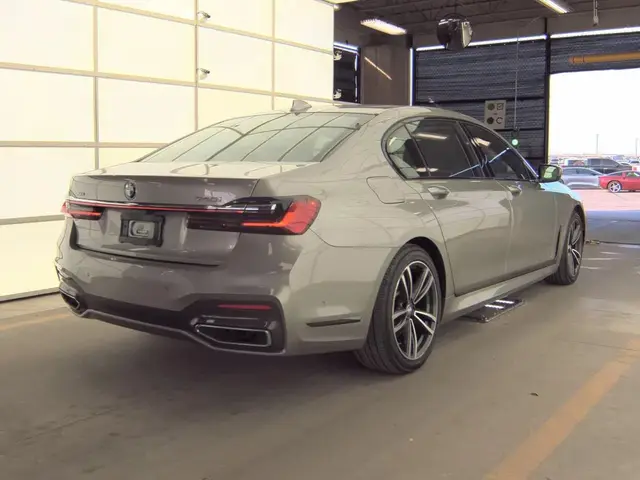 BMW 7 SERIES SEDAN 740I 2022