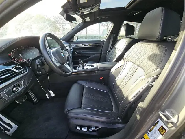 BMW 7 SERIES SEDAN 740I 2022