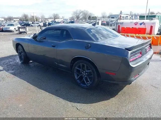 DODGE CHALLENGER SXT 2022
