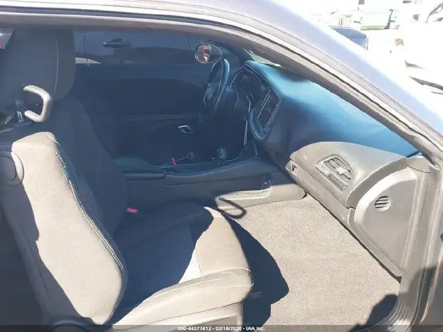 DODGE CHALLENGER SXT 2022