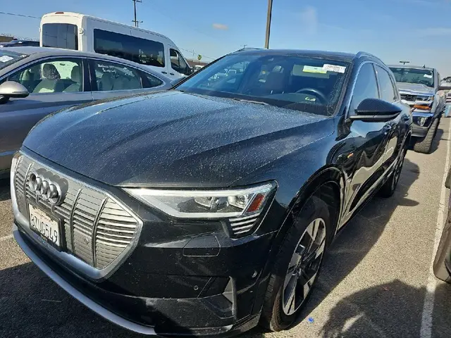 AUDI E-TRON PREMIUM PLUS 2022