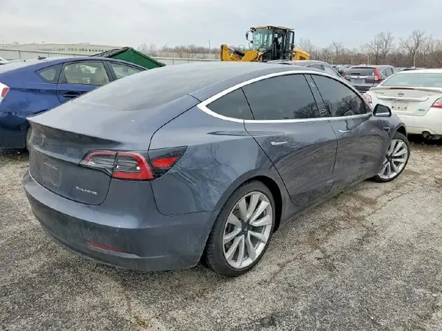 TESLA MODEL 3 DUAL MOTOR 2019